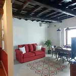 Апартаменты La Dimora Del Borgo *